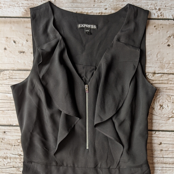 Express Romper - Picture 2 of 5